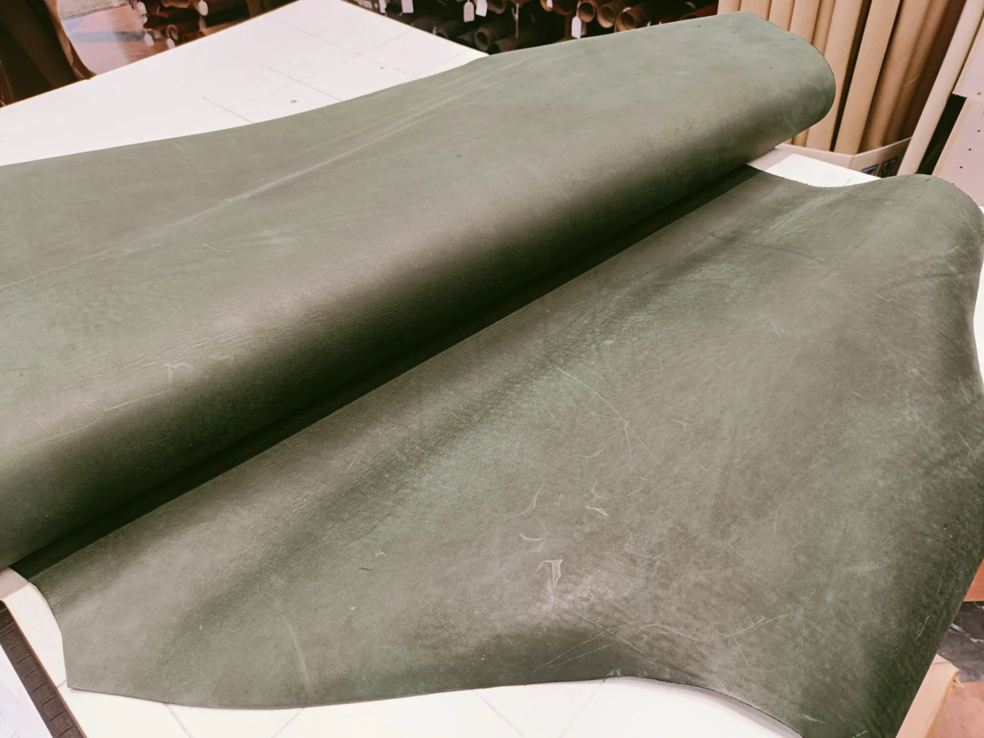 牛革 オイル調 吟スリ グリーン